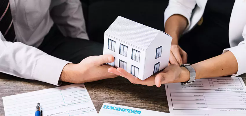 How We Determine Your Sell House for Cash Offer in Bay Shore, New York?