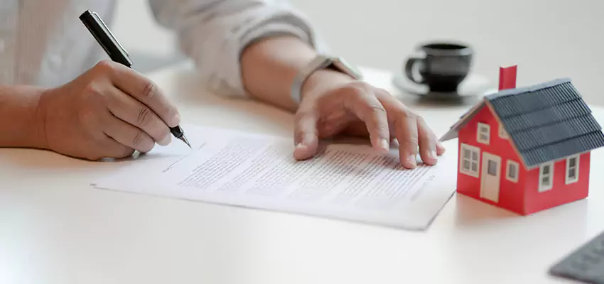 How We Calculate Your Sell House in Foreclosure Offer in Bay Shore, New York?